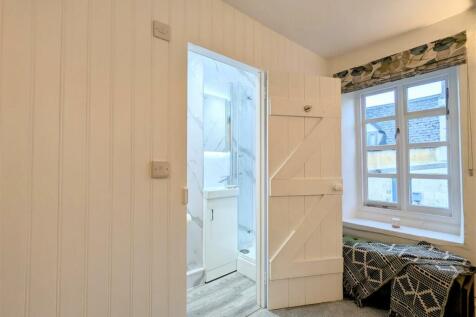 Bedroom 1 Ensuite