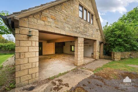 Double Garage/Carport/Workshop