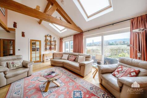 Sitting and Dining Room