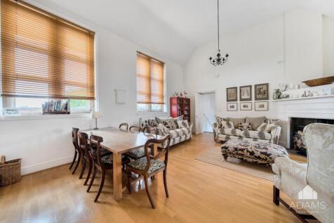 Sitting and Dining Room