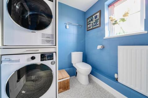 Cloakroom/Laundry