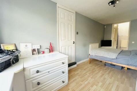 Ground Floor Bed 5