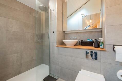 Principal Bedroom 2 En Suite