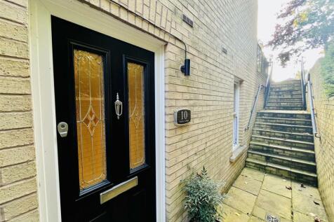 Private Entrance (Stairs)