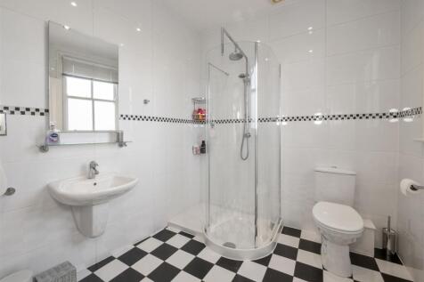 Bed 2 En Suite