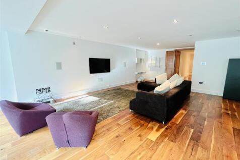 Living Area 2