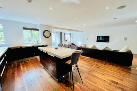 Kitchen Area 2