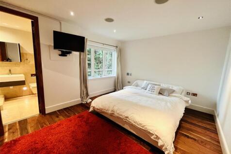 Bedroom 2 Aspect 2