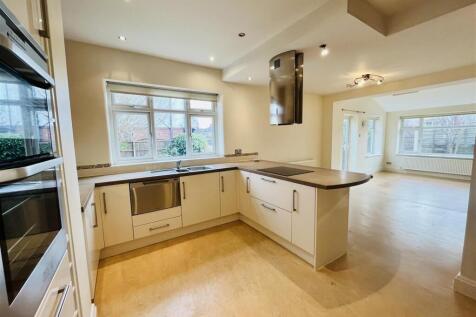 Live In Dining Kitchen
