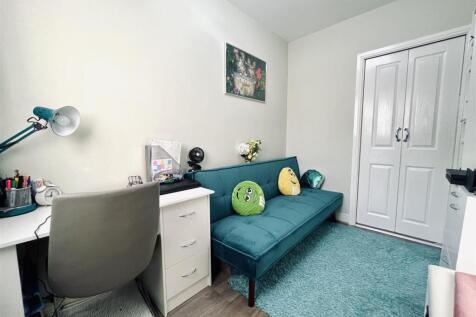 Bedroom 4/Study