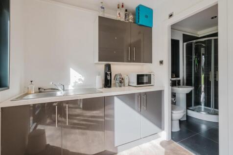 Garden Room Guest Suite
