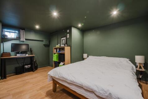 Guest Bedroom 4