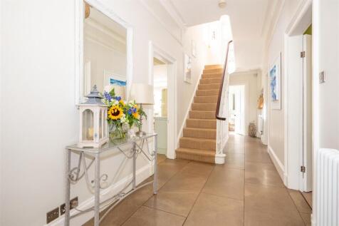 Hallway Aspect 2