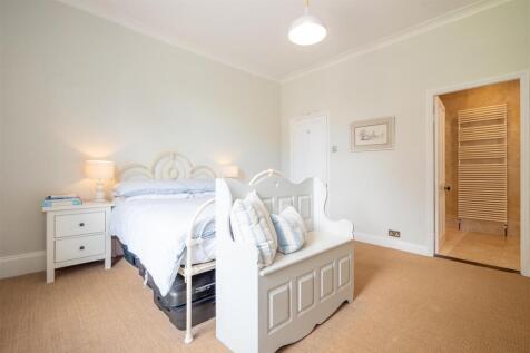 Bedroom 1 Aspect 2