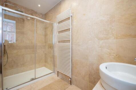 Bed 1 En Suite
