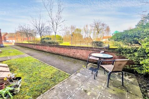 Communal Garden and Patio