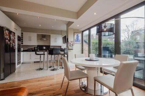 Dining Kitchen Area