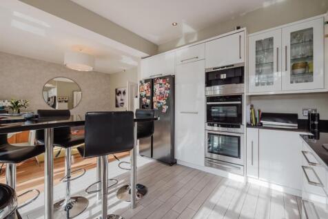 Dining Kitchen Area