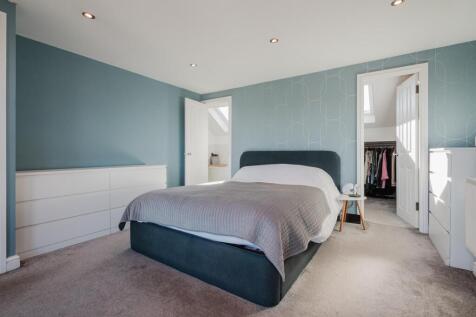 Principal Bedroom 4 Aspect 2