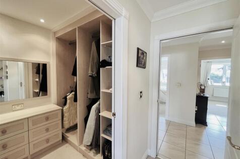 Walk In Wardrobe