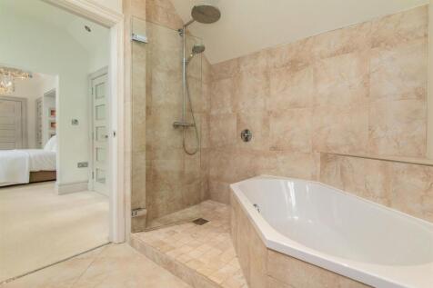 En Suite Bathroom 1