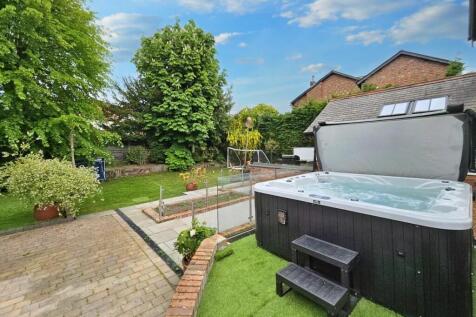 Jacuzzi Area