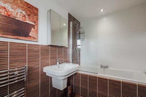 Bed 1 En Suite
