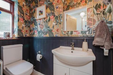 GF Shower Room