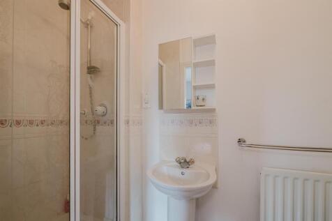 Bed 2 En Suite