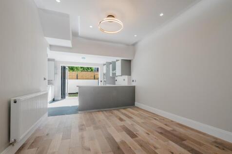 Dining Kitchen Area