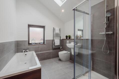 Top Floor Bathroom