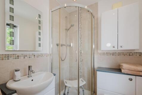 Bed 3 Shower Room