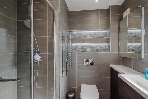 Bed 2 En Suite