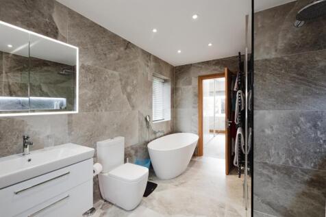 Bed 1 En Suite