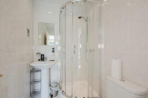 Bed 2 En Suite