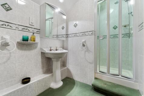 Bed 2 En Suite