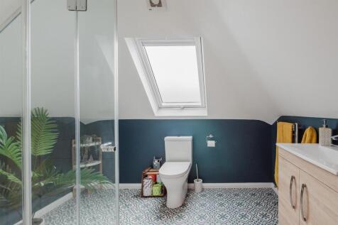 Bed 4 En Suite