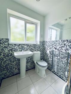 Bed 1 En Suite