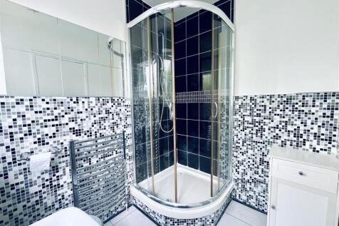Bed 1 En Suite