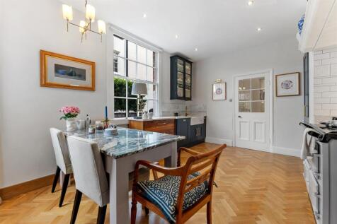 Breakfast Kitchen