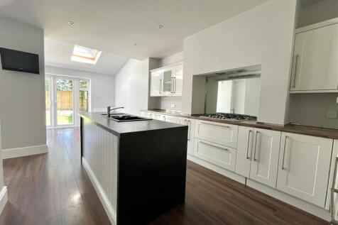 Live In Dining Kitchen