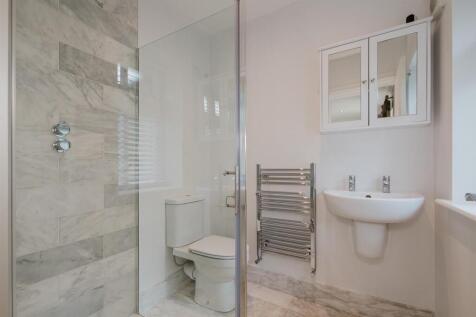 Bed 1 En Suite