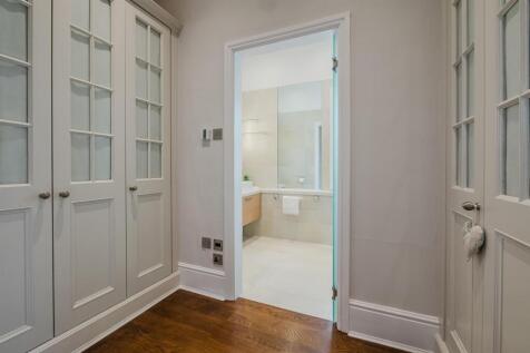 Bed 2 Dressing Room