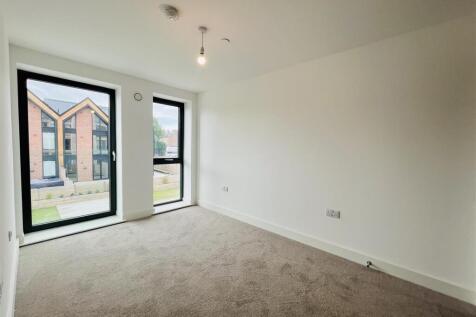 Bedroom 231.jpg