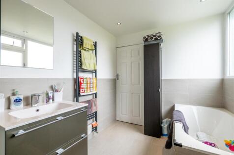 Bathroom Aspect 2