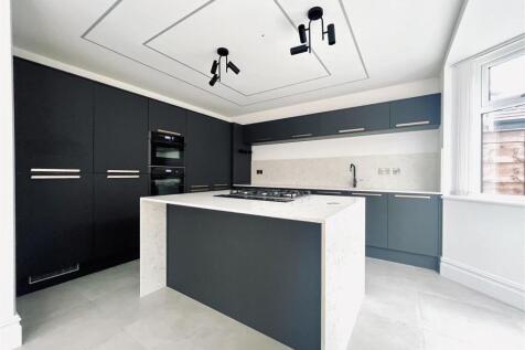 Dining kitchen