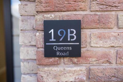 Queens road