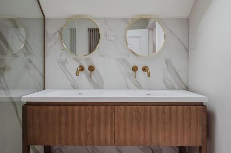 Bed 4 En Suite