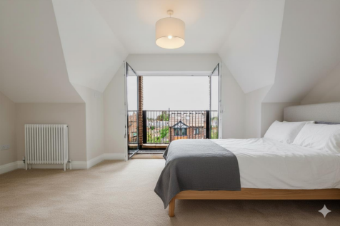 4 Queens Road Bed 4 V1.png