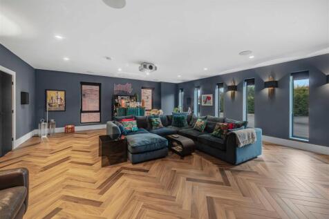 Lounge and Home Cinema